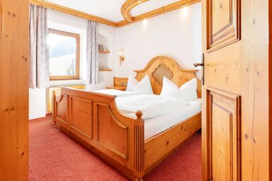 Steinberger Hof inkl. Chiemgaukarte - Unternberg 45 b. 50 qm, Balkon, Küche, 1 Schlafzimmer, Wohnzimmer, max 4 Pers, WLAN