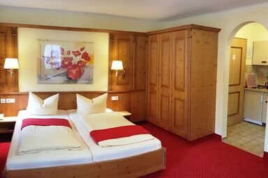 Sonnhof Reit im Winkl - Ein-Raum-Ferienwohnung, 30 m² mit Küchenzeile und Balkon/Terrasse