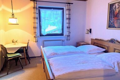 Pension Luger - #15 Doppelzimmer mit Dusche/WC und TV, ohne Balkon