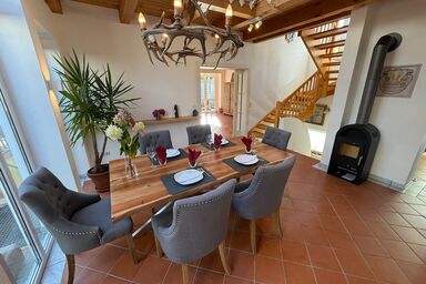 Haus am Obstanger - Ferienhaus für max. 5 Personen, 150 qm mit Garten und Terrasse