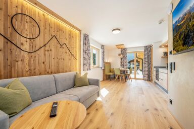 Landhaus Lengg - (1) Ferienwohnung mit kleiner Terrasse