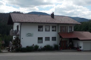 Ferienwohnungen "Dimpfl-Stadl" - Fewo. Schwarzeck 40 qm mit Terrasse  für 2 Personen