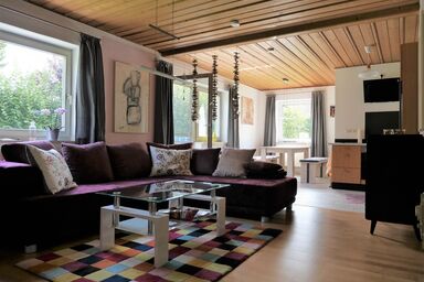 FeWo KeDo - Ferienwohnung (90qm) mit moderner, geräumiger Wohnküche