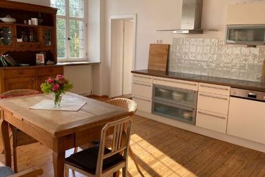 Propstei Wechterswinkel - Außergewöhnliche Ferienwohnung mit Rundumblick (140qm)