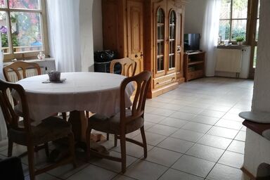 Dobhan Ferienwohnung - Ferienwohnung (90qm) mit Kamin