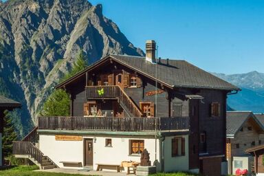 Gruppenhaus Walliser Alpstyle 1. Stock - Gruppenhaus Walliser Alpstyle 1. Stock .1