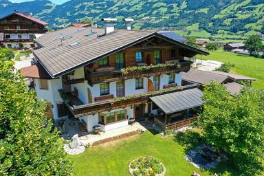 Hof Unterhuben - Familienzimmer mit Balkon