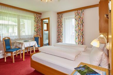 Frühstückspension Karl Schöpf - Doppelzimmer Dusche/WC