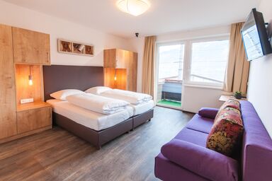 Pension Max - Doppelzimmer, Dusche, WC, Nichtraucher