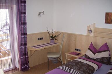 Haus Millauer - Doppelzimmer mit Dusche, WC