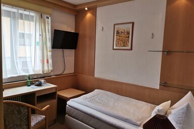 Gästehaus Donautal - Donausteig und bett+bike - Traun 5, Einzelzimmer Dusche/WC