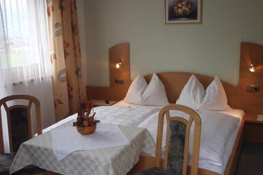 Haus Koller - Doppelzimmer mit Dusche, WC