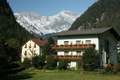 Pension Jägerhof - Doppelzimmer, Dusche oder Bad, Balkon