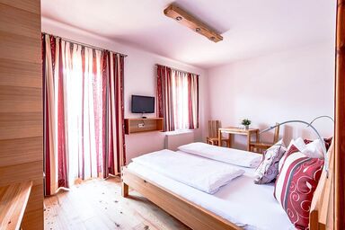 Pension Tannhof - Doppelzimmer mit Balkon