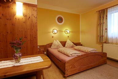 Biolandhaus Arche - Bernstein-Familienzimmer