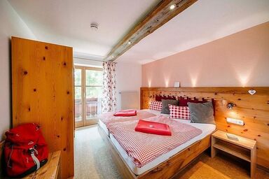 Ferienwohnung Aggenstein ***, Landhaus Linde, Seeg-Enzenstetten im Allgäu, mit Königscard
