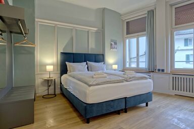 Bank House Studio M106