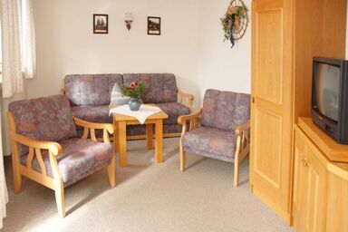 Leiterhof inkl. Chiemgaukarte - Fewo Rauschbergblick 55qm, Balkon, Küchenzeile, 1 Schlafzimmer, Wohnzimmer, 2 P.