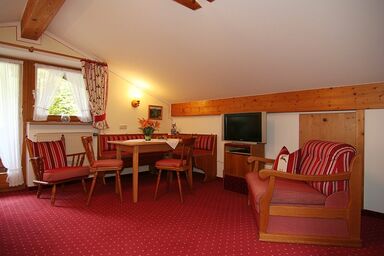 Haus am Reschenberg Ferienwohnungen - Ferienwohnung Ramsau, 1-2 Personen, 28 qm, Balkon, Wohn-Schlafzimmer, Mansarde