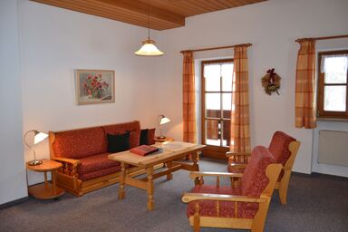 Ferienwohnungen Kressenlehen - FeWo 1 - Watzmannblick, für  1-4 Pers., ca. 55 qm, 1 Schlafzimmer, Wohnschlafraum, Küchenzeile, Du/WC, Balkon