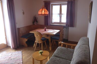 Pension Loiplstüberl - Ferienwohnung Nr. 15 für 1-2 Pers., ca. 33 m², 1 SZ, Wohnraum mit Kochnische, T