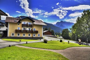 Pension Gregory - Doppelzimmer Watzmann Nr. 16, mit Dusche/WC und Balkon
