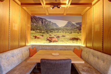 Gasthof-Appartements Vroni - Chiemgau Karte - Appartement 5 für 6 Personen, 2 separate Schlafzimmer, Balkon, 91 m²