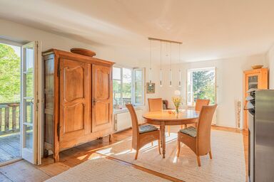 5 Sterne FeWo mit Garten und Bergblick in Chiemsee-Nähe - Ferienwohnung Chiemsee Sonne, 142 qm mit Garten und Sauna