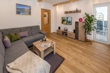 Ferienwohnung Schnitzlbaumer - Ferienwohnung für 2-4 Pers., 2 Schlafzimmer, Wohnzimmer, Terrasse