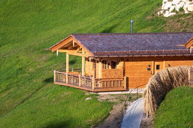 Almdorf Vorderbrand - "Franzerl Alm" für 2-4 Personen, Terrasse mit Bergblick, Whirlpool, Infrarotliegen