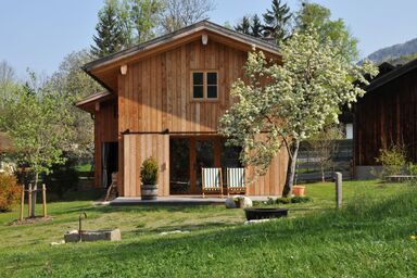 Lohei - Chalets im Chiemgau - Chalet am Birnbaum, ganzes Haus, 140 qm für 2-6 Personen, 2 Schlafzimmer, 2 Bäder, Sauna