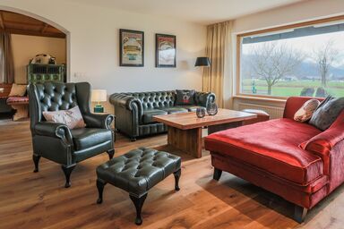 DasBeckHaus - Chiemgau Karte - Ferienhaus bis 10 Personen mit 4 Schlafzimmern, 210m², großer Garten