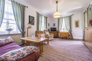 Ferienwohnung Mozartstraße 5a - Ferienwohnung Mozartstr. 5a für 1-3 Personen 55 qm mit Balkon