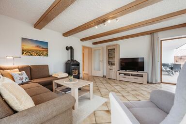 Ferienhaus zur Weinlaube - Ferienwohnung Sonnenblume (85qm) im EG mit überdachter Terrasse und herrlichem Ausblick!