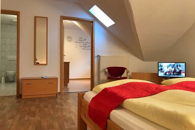 Gasthof Pension Waldfrieden - Ferienwohnung Hagebutte