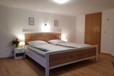 Gästehaus am Burgberg - Ferienwohnung Buche (90qm) mit Balkon