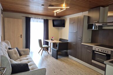 Ferienwohnung Weindl Lucia - Ferienwohnung Schloßberg