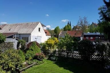 Andy's Ferienwohnung mit Balkon - Ferienwohnung mit 80 qm ruhig aber zentral in der Nähe von Weiden und Grafenwöhr
