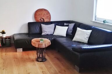 Haus Liebevoll und Bauwagen Mäxle - Haus Liebevoll mit Bauwagen Mäxle - das besondere Übernachten in Altmühlseenähe