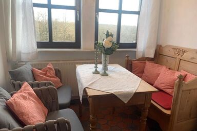 Landhaus Schmitt - Ferienwohnung Nachtigall mit Blick in den wunderschönen Garten
