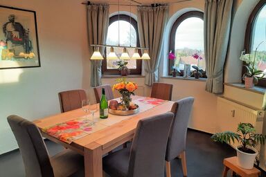 Am Waldesrand - Ferienwohnung Am Waldrand(90 qm) Idyllisch im Grünen mit Balkon
