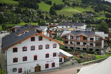 Premium # 304 für bis zu 10 Personen - Superior # 302 für bis 6 Personen .28