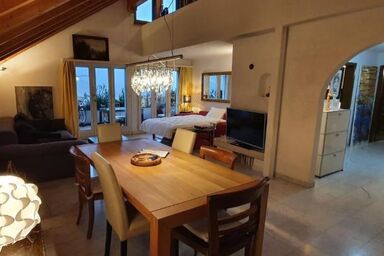 Heidi Holiday - Grand Maisonette-Attica, (Jenins), - Heidi Holiday - Grand Maisonette-Attica, (Jenins), .1
