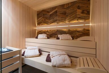 mit Sauna - mit Sauna .1