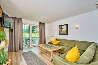 Heckenrose mit Badewelt und Sauna inkl. - Heckenrose mit Badewelt und Sauna inkl. .1