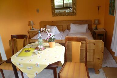 Landhaus Greiderer - Familie Greiderer - Doppelzimmer mit Dusche/WC, TV, Wireless, Terrasse