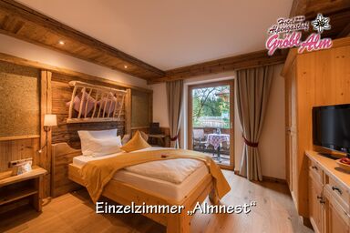 Gröbl-Alm, Alpengasthof/-hotel - Einzelzimmer-Nord mit  Dusche/WC