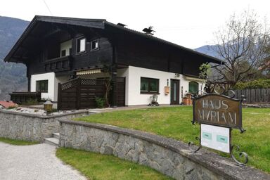 Haus Myriam - Doppelzimmer "Zimmer 4"