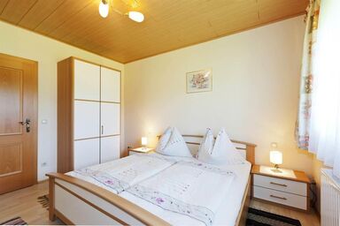 Rainer, Brigitta u. Johann - Neue Wohnung