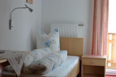 Pension Armella - Einzelzimmer, Dusche, WC, Balkon